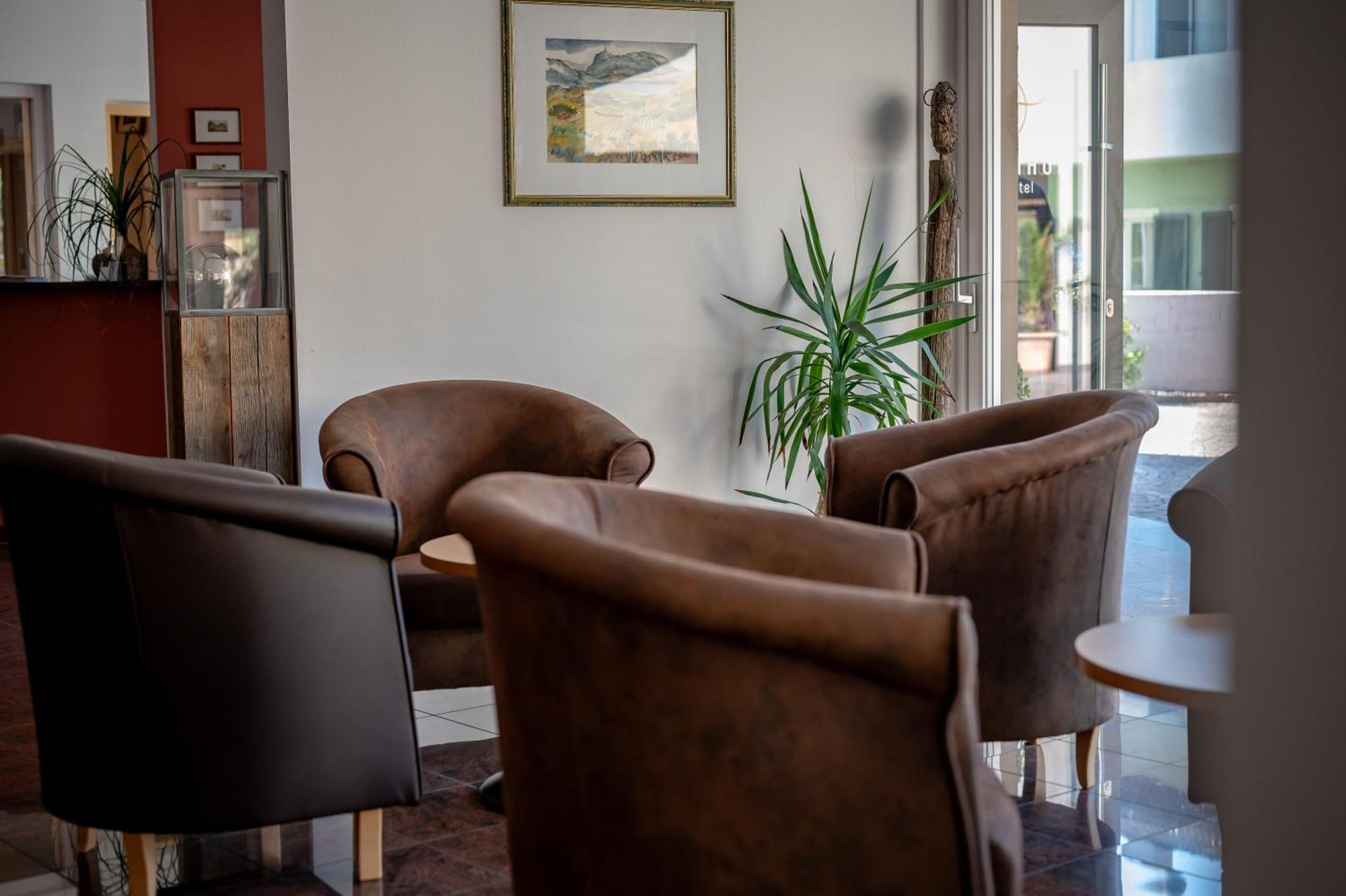 Garni Hotel Peterlinhof Caldaro Kültér fotó